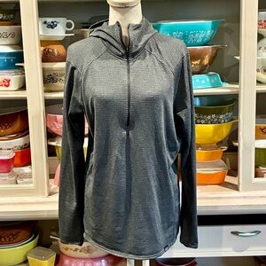 Patagonia Thermal Weight Capilene Base Layer Hoodie in Charcoal Gray - Size XL